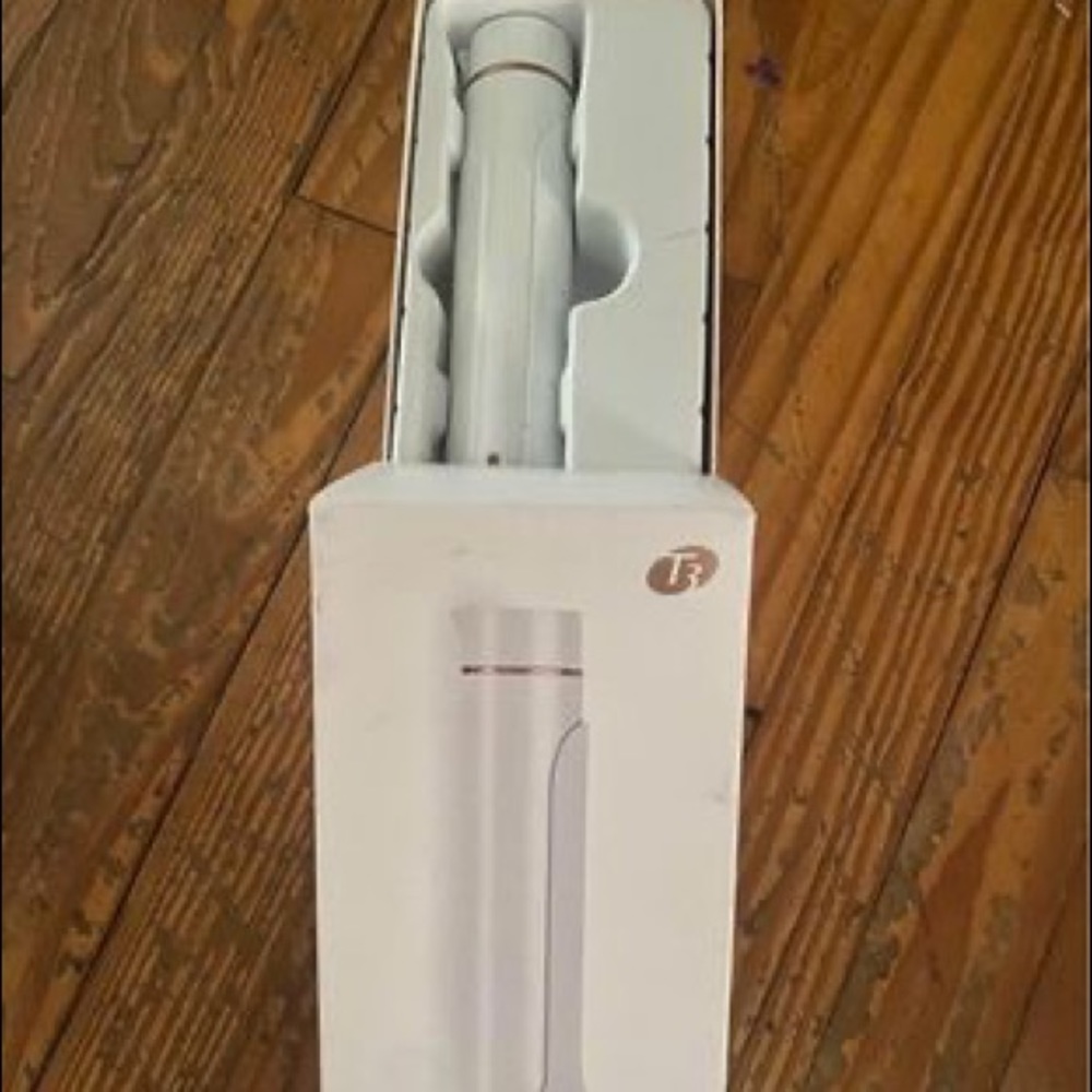 T3 Convertible Base & Wand/Curling Iron Bundle